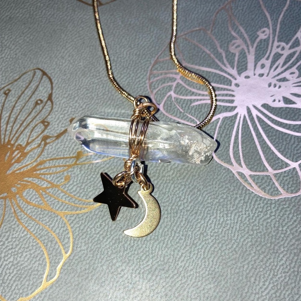 Crystal necklaces custom